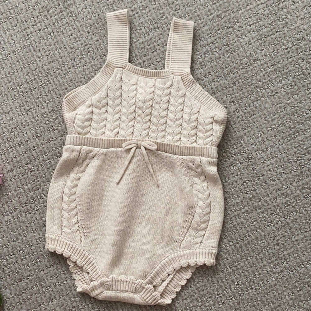 Cat & Jack beige bodysuit New with tags